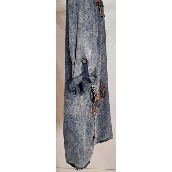 John Mark Chambray Shirt Dress Sz L Adjustable Sleeves Embroidered Plaid Patches - Picture 4 of 6